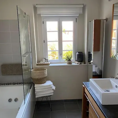 - Maison De Proche Villa